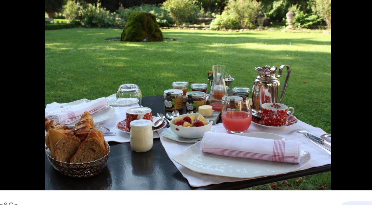 Domaine De La Provencale Bed & Breakfast Saint-Didier-de-la-Tour Ngoại thất bức ảnh