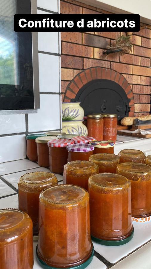 Domaine De La Provencale Bed & Breakfast Saint-Didier-de-la-Tour Ngoại thất bức ảnh