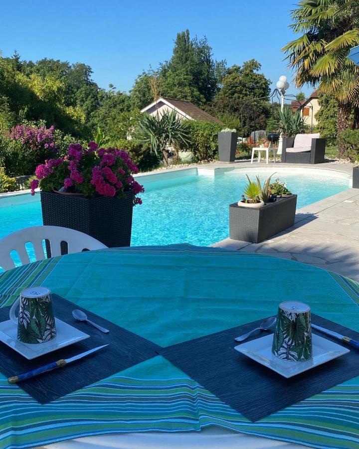 Domaine De La Provencale Bed & Breakfast Saint-Didier-de-la-Tour Ngoại thất bức ảnh