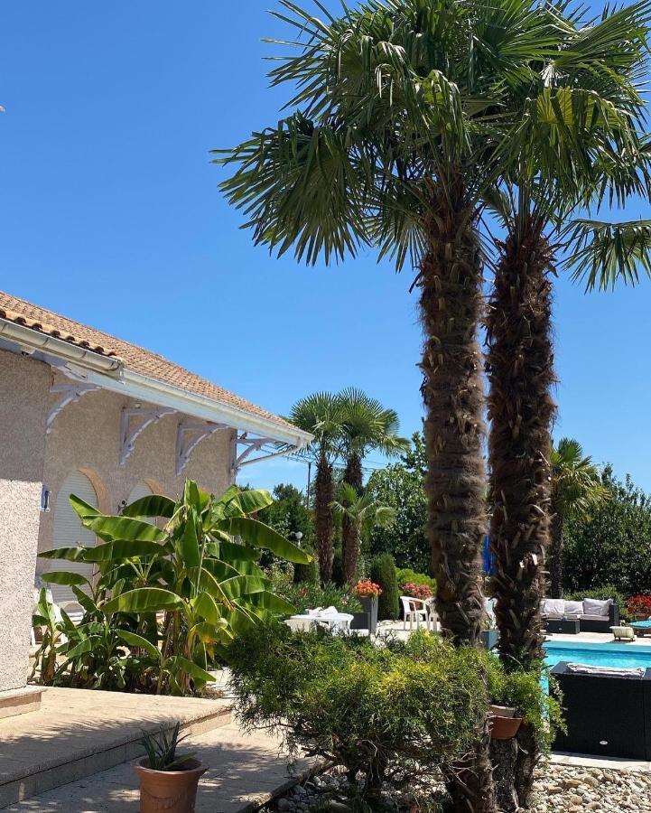 Domaine De La Provencale Bed & Breakfast Saint-Didier-de-la-Tour Ngoại thất bức ảnh
